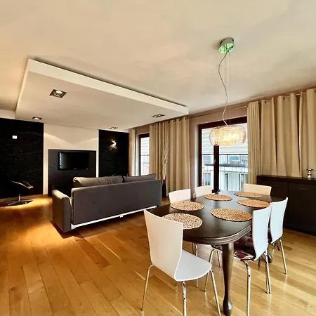 98m2 Oldtown Yacht Marina