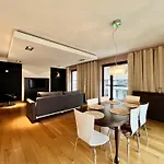 98m2 Oldtown Yacht Marina